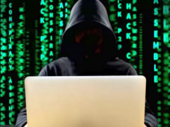 ФБР: кіберзлочинці полюють на інтимні фотографії користувачів, зламуючи їх акаунти